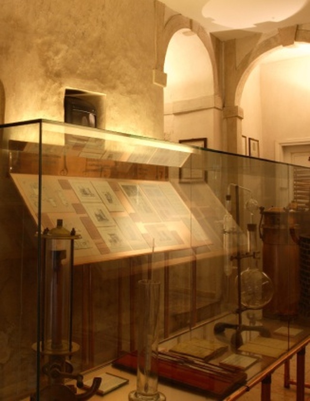Poli Museo Bassano - Vetrina libro