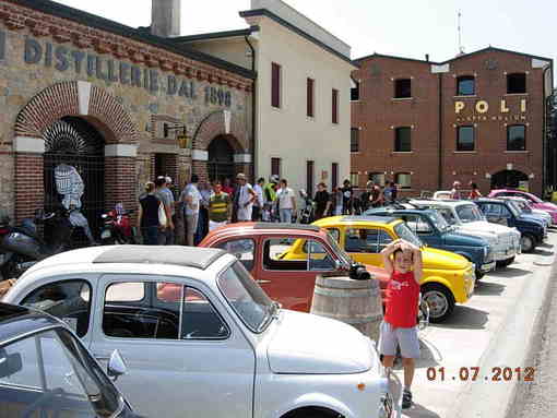 500 Club di Cassola (Vi) per un brindisi rombante .. e retrò !