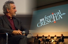Jacopo Poli spricht am Festival della crescita