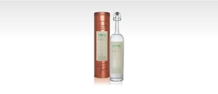 UvaViva Italiana di Poli con tubo - Distillato di Uva UvaViva Italiana di Poli con tubo - Distillato di Uva