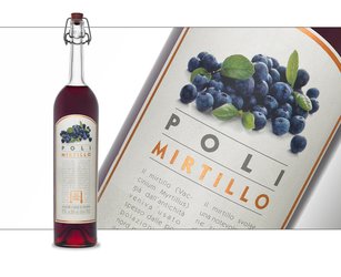 Poli Mirtillo with metal tube, liqueur with Grappa and blueberry infusion