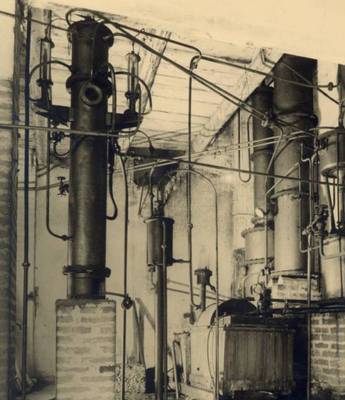 1936-nuovo-impianto-produzione-grappa